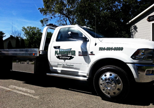 TOW TRUCK GRAPHICS